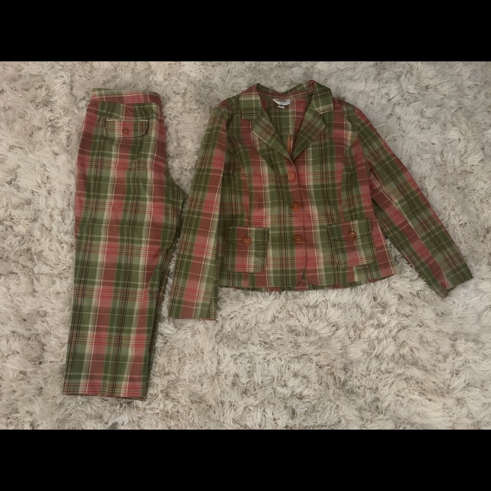 🎈🎈🎈2 piece Talbot suit